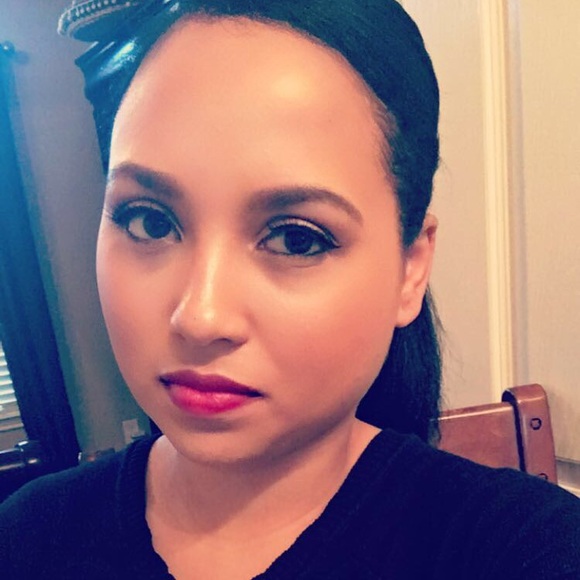 Meet the Posher Other - Meet your Posher, Jazmin